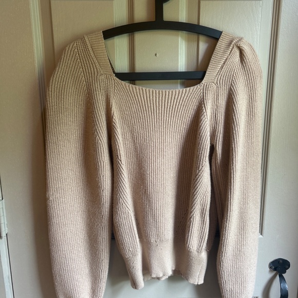 Stylish Sweater - Picture 2 of 3